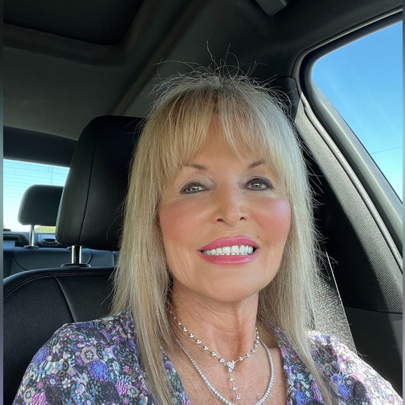 Meet your Posher, Marcy size 6, 8 - Picture 3 of 16